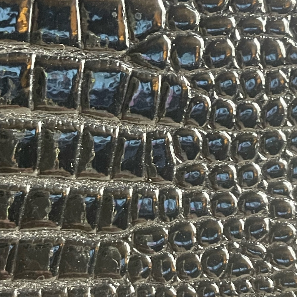 Black Croc-Embossed Faux Leather Clutch Cosmetic B ag with Gold Logo - Picture 2 of 6